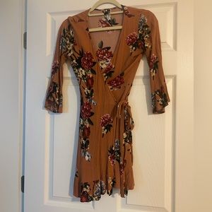 Luna Chix Womens 3/4 Bell Sleeve Floral Casual Wrap Mini Dress